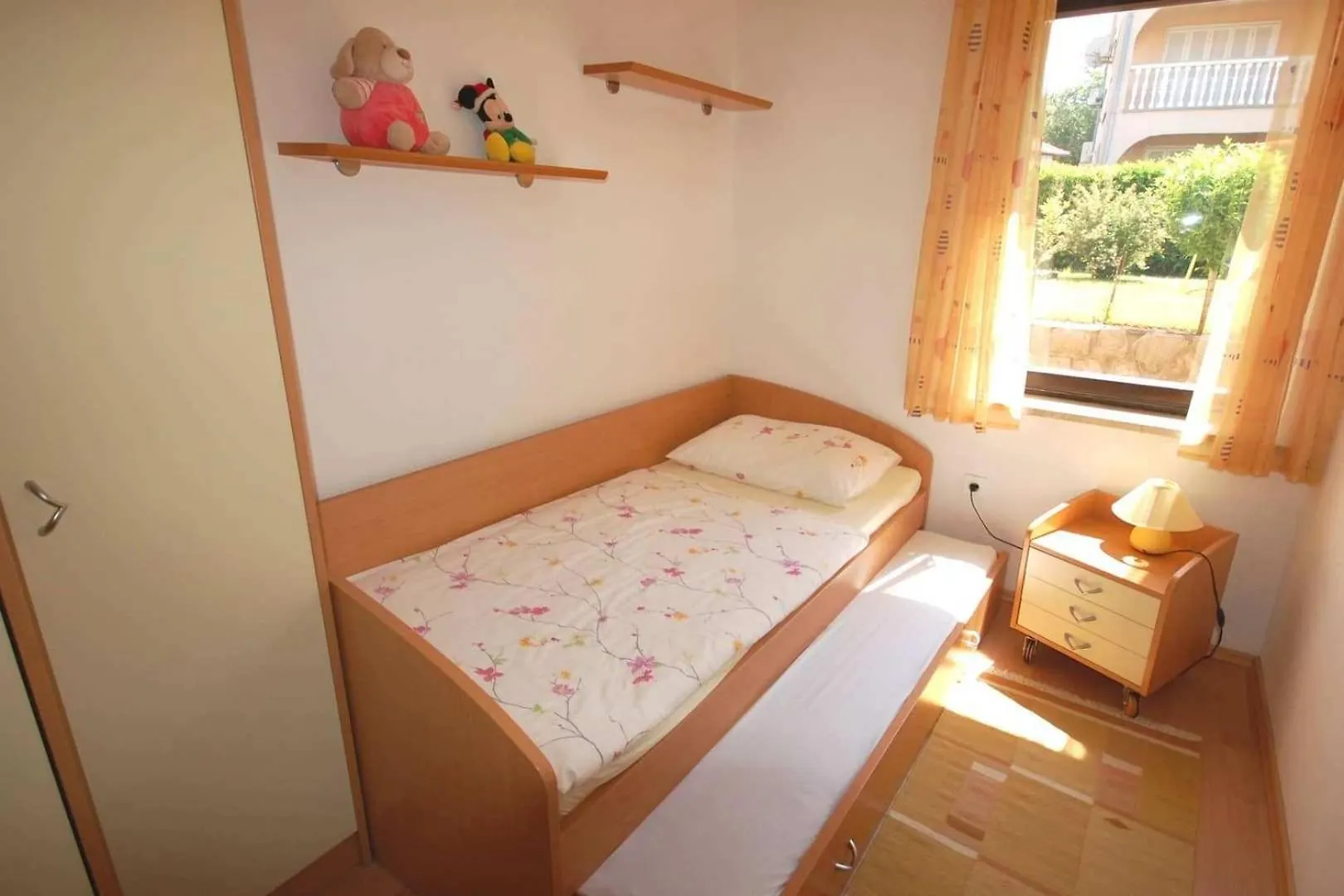 Apartments With A Parking Space Njivice, Krk - 21860 0*, Njivice Croatia