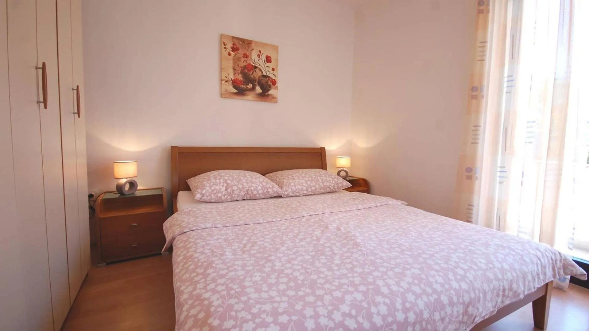Apartments With A Parking Space Njivice, Krk - 21860 Njivice
