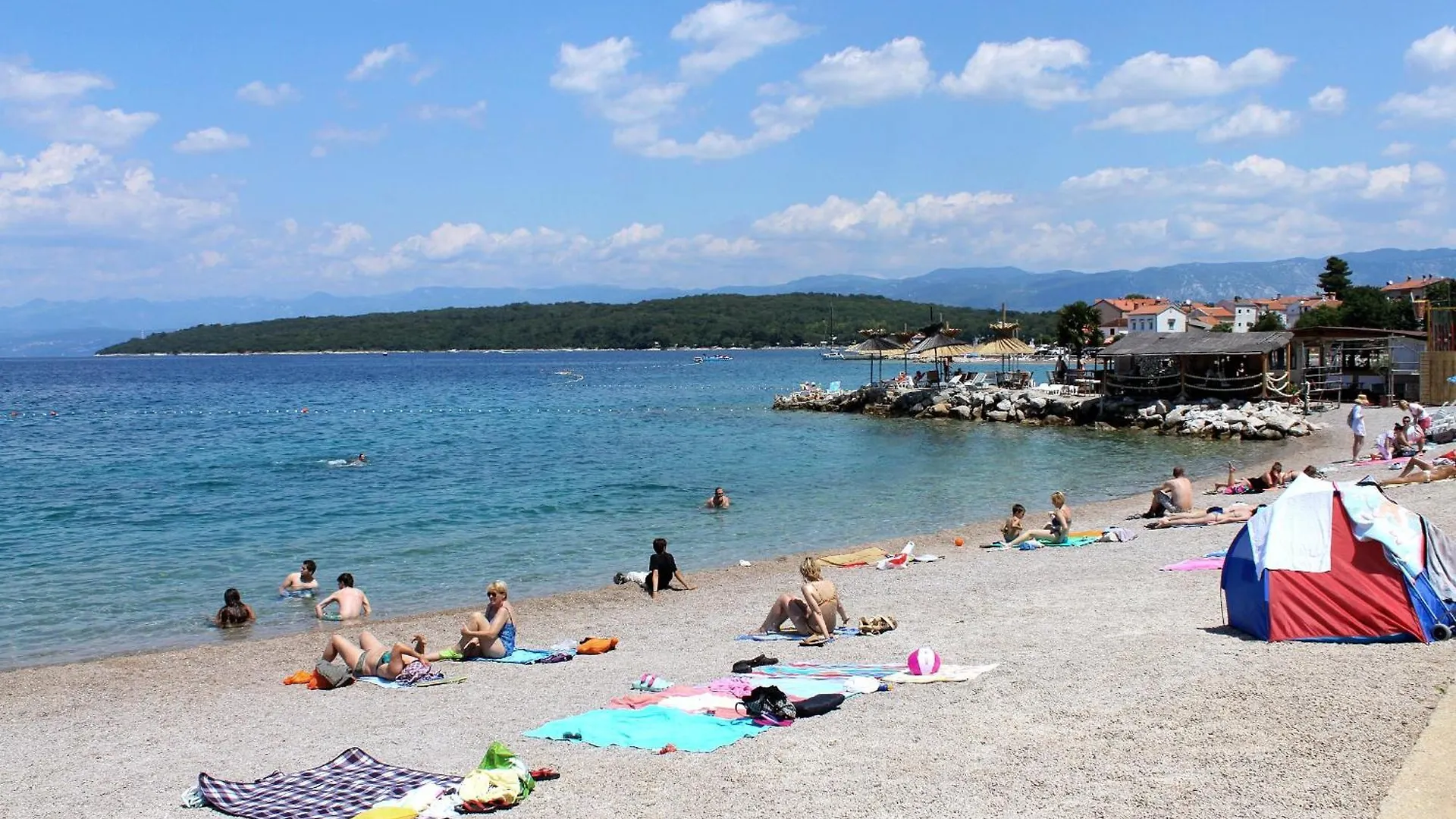 Apartments With A Parking Space Njivice, Krk - 21860 Croatia